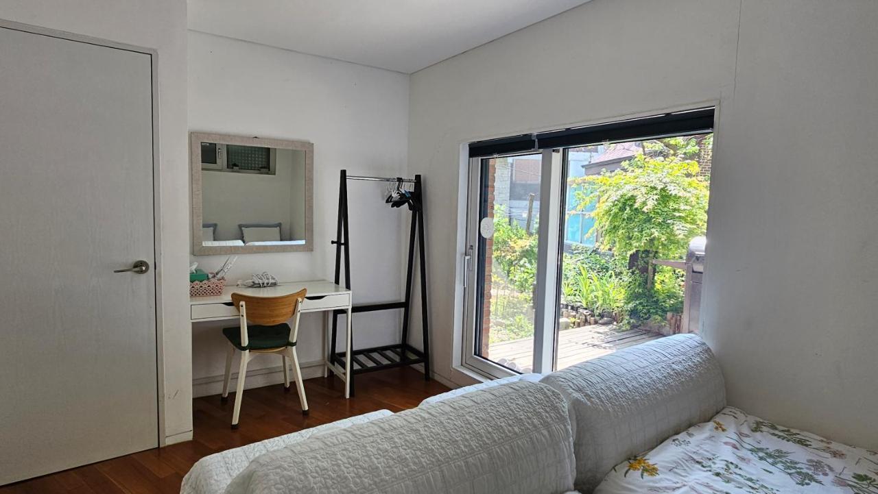 Guesthouse The Kims Σεούλ Εξωτερικό φωτογραφία