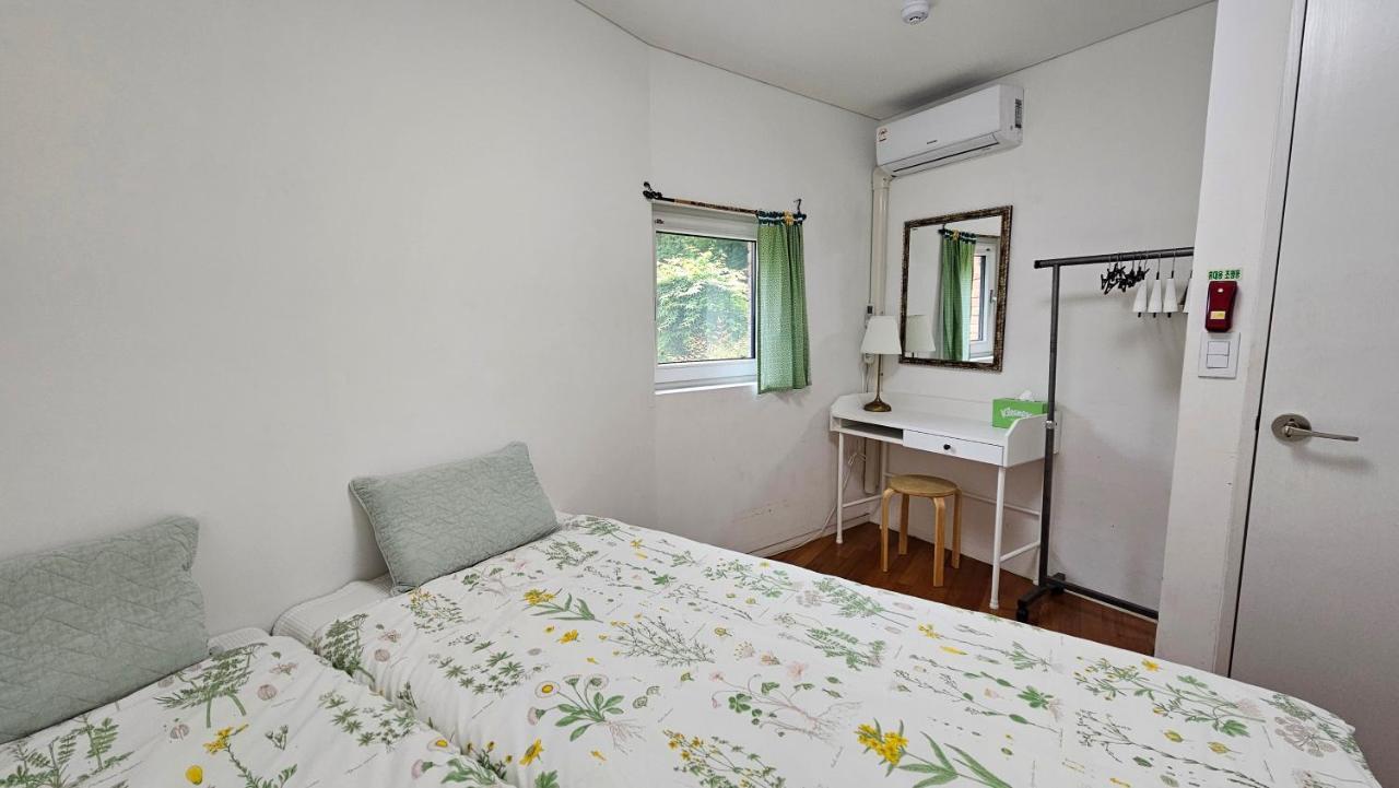 Guesthouse The Kims Σεούλ Εξωτερικό φωτογραφία